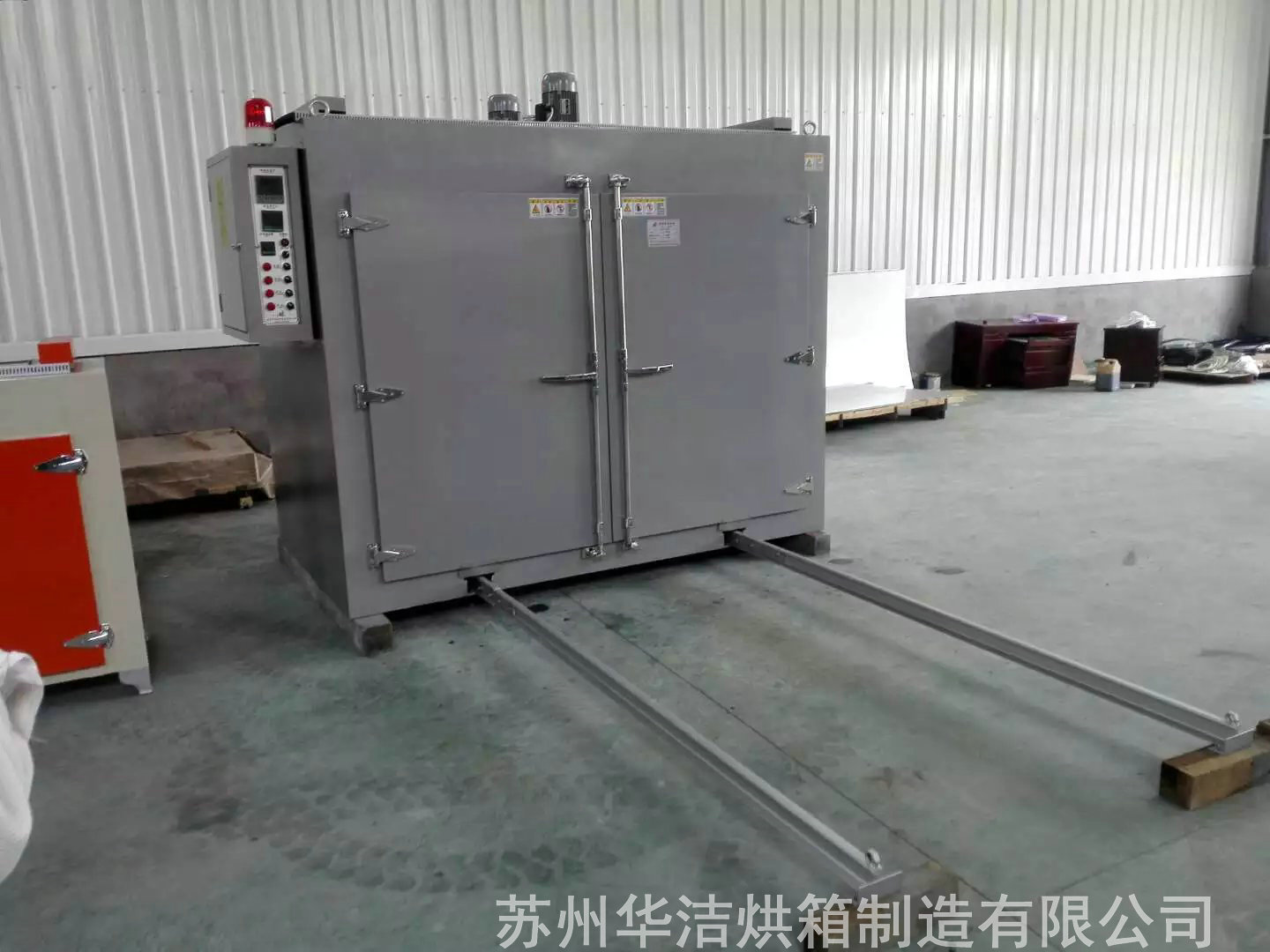 臺(tái)車(chē)烘箱使用需注意哪些事項(xiàng)？